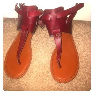 AMERICAN EAGLE SANDALS